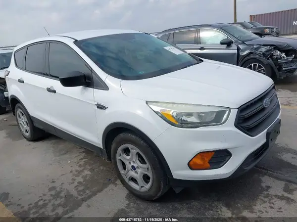 1FMCU0F72HUC24716 2017 FORD ESCAPE - Image 1