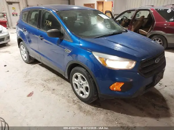 1FMCU0F72HUC85287 2017 FORD ESCAPE - Image 1