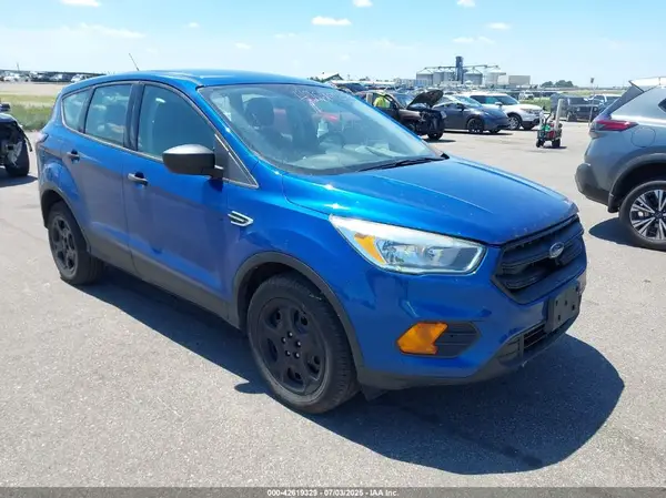 1FMCU0F72HUD60182 2017 FORD ESCAPE - Image 1