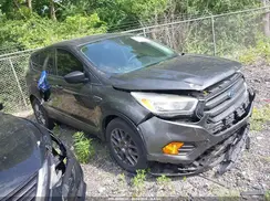 1FMCU0F72HUE09333 2017 FORD ESCAPE