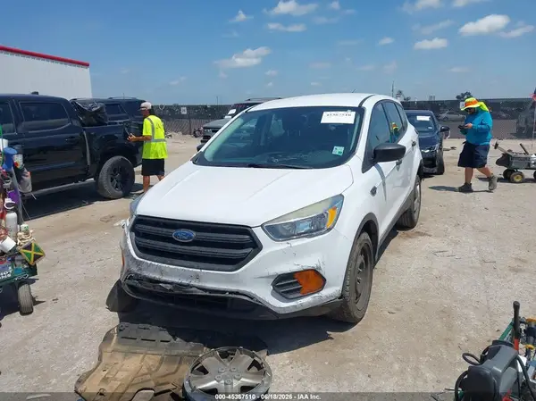 1FMCU0F72HUE95193 2017 FORD ESCAPE - Image 2