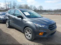 1FMCU0F72JUA20472 2018 FORD ESCAPE