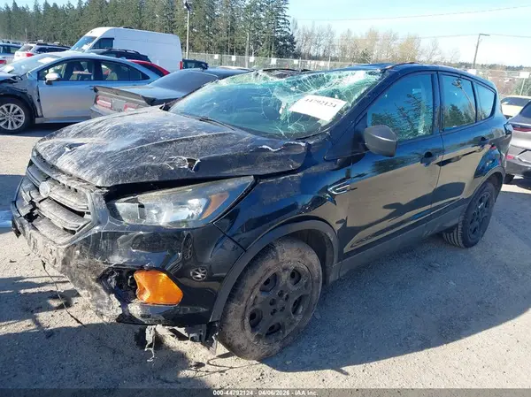 1FMCU0F72JUA31570 2018 FORD ESCAPE - Image 2