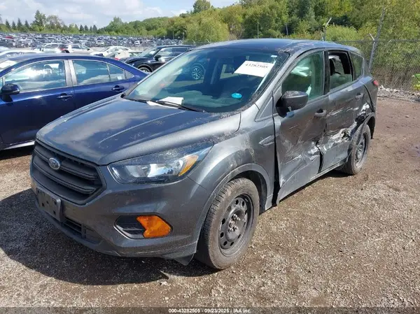 1FMCU0F72JUA40138 2018 FORD ESCAPE - Image 2