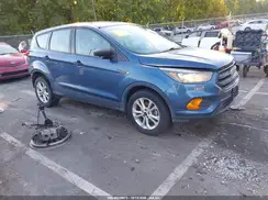1FMCU0F72JUA69333 2018 FORD ESCAPE