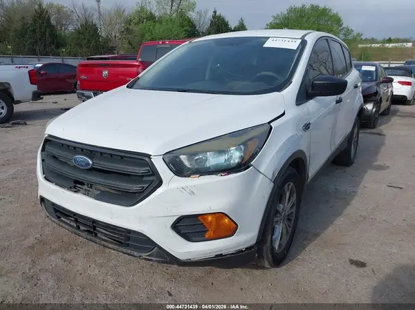 1FMCU0F72JUB11645 2018 FORD ESCAPE - Image 2