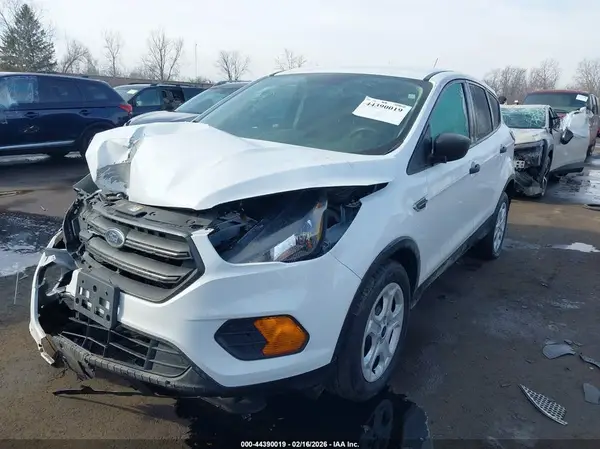 1FMCU0F72JUD15197 2018 FORD ESCAPE - Image 2