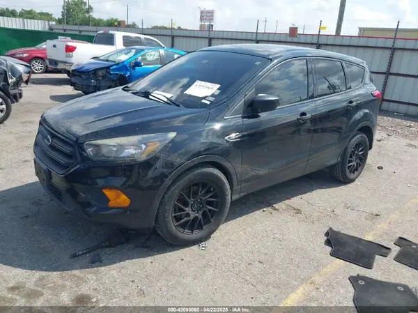 1FMCU0F72KUA18481 2019 FORD ESCAPE - Image 2
