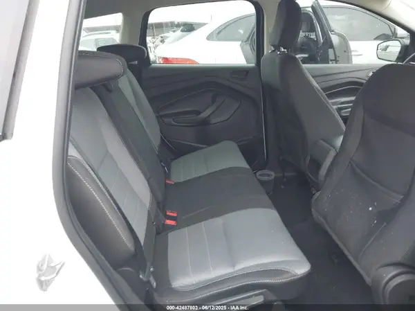 1FMCU0F72KUB00775 2019 FORD ESCAPE - Image 8
