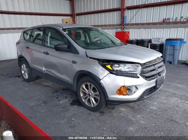 1FMCU0F72KUB05801 2019 FORD ESCAPE - Image 1