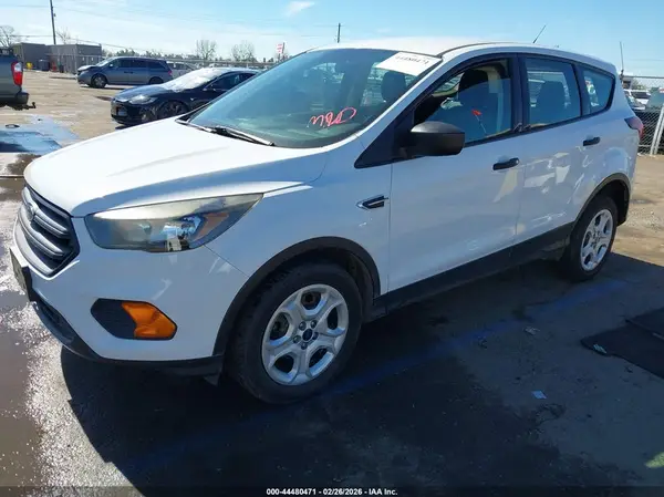1FMCU0F72KUB79834 2019 FORD ESCAPE - Image 2