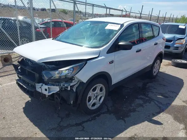1FMCU0F72KUC09978 2019 FORD ESCAPE - Image 2