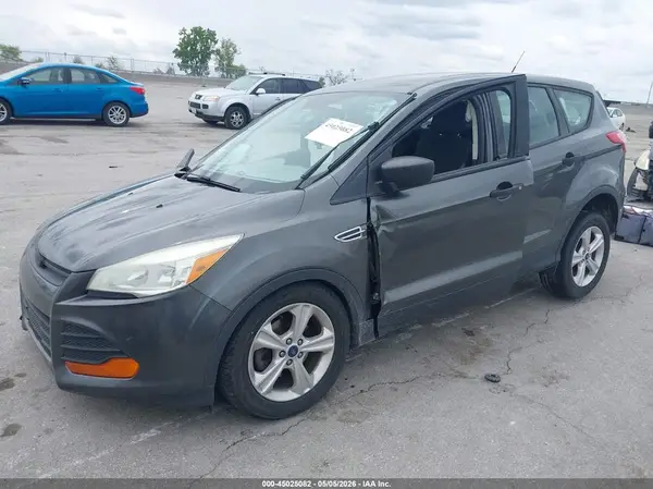 1FMCU0F73GUA04581 2016 FORD ESCAPE - Image 2