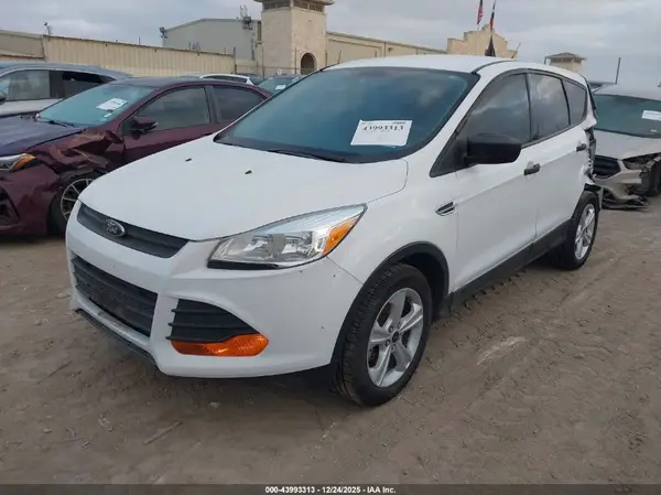 1FMCU0F73GUA20778 2016 FORD ESCAPE - Image 2