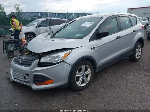 1FMCU0F73GUB27961 2016 FORD ESCAPE - Image 2