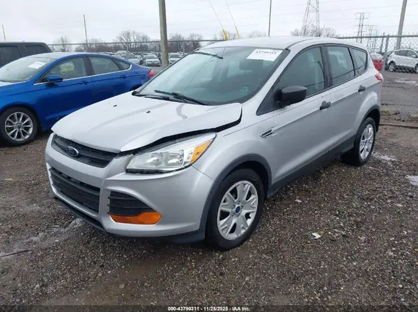 1FMCU0F73GUB43688 2016 FORD ESCAPE - Image 2
