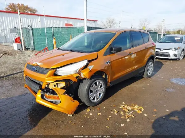 1FMCU0F73GUB55680 2016 FORD ESCAPE - Image 2