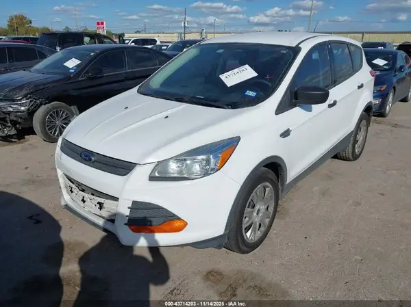 1FMCU0F73GUB66159 2016 FORD ESCAPE - Image 2