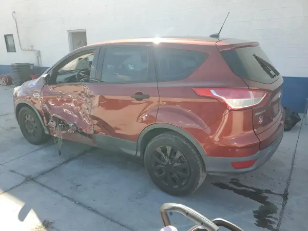 1FMCU0F73GUB99890 2016 FORD ESCAPE - Image 2