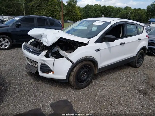 1FMCU0F73GUC05011 2016 FORD ESCAPE - Image 2