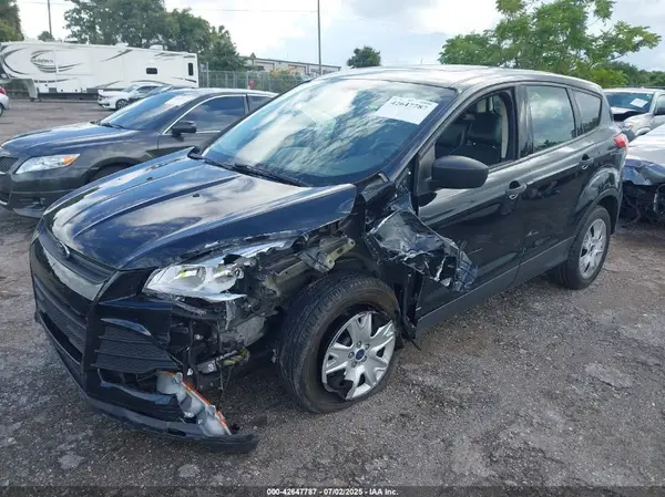 1FMCU0F73GUC06434 2016 FORD ESCAPE - Image 2