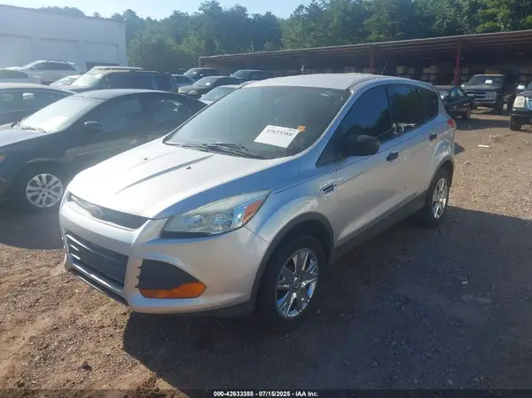 1FMCU0F73GUC18678 2016 FORD ESCAPE - Image 2