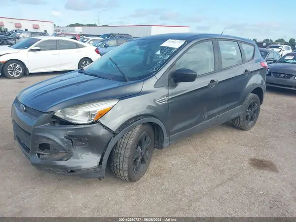 1FMCU0F73GUC51096 2016 FORD ESCAPE - Image 2