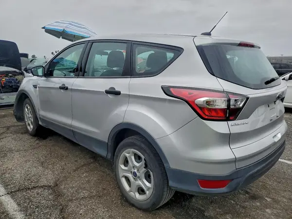 1FMCU0F73HUA32690 2017 FORD ESCAPE - Image 2