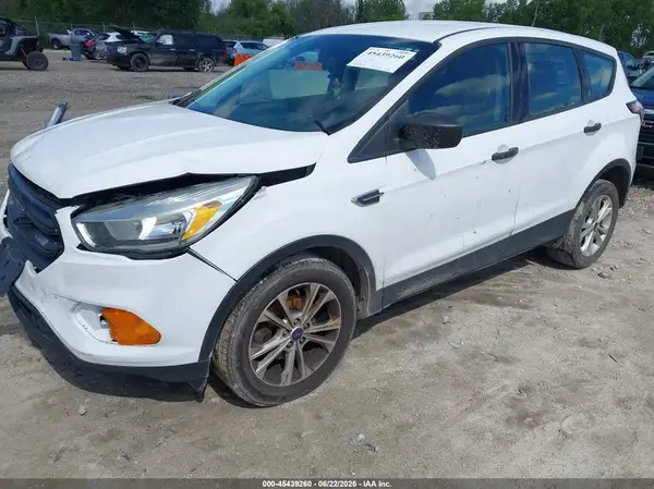1FMCU0F73HUA50669 2017 FORD ESCAPE - Image 2