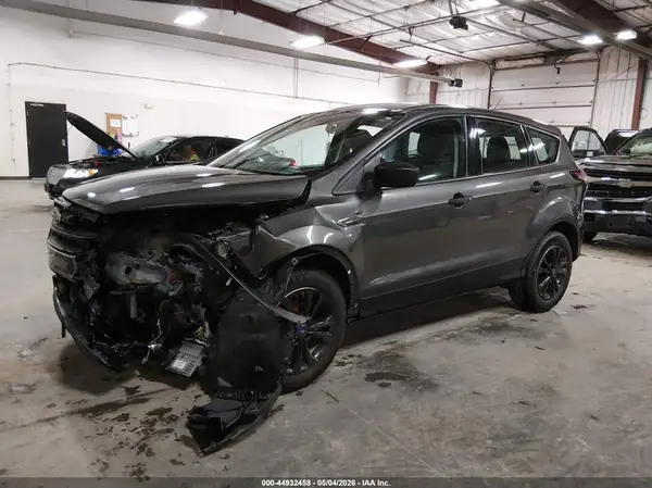 1FMCU0F73HUB00003 2017 FORD ESCAPE - Image 2