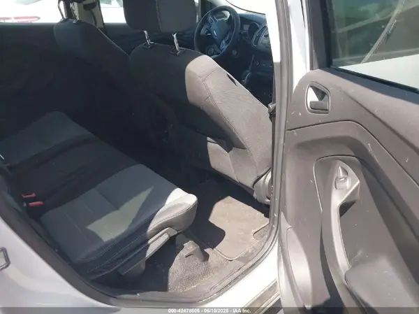 1FMCU0F73HUB81973 2017 FORD ESCAPE - Image 8