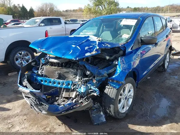 1FMCU0F73HUC00361 2017 FORD ESCAPE - Image 2