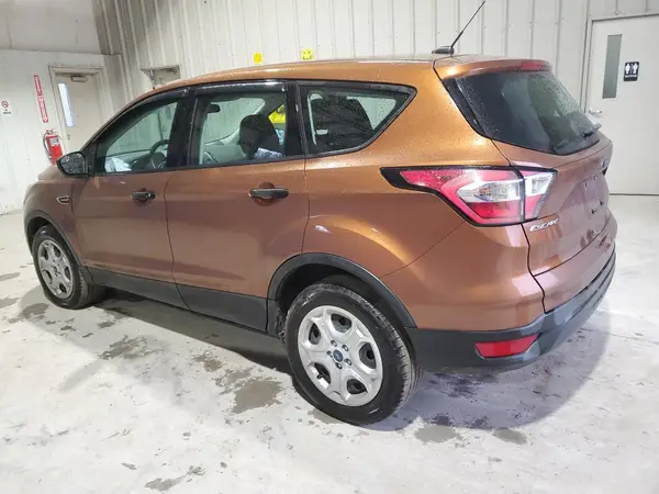 1FMCU0F73HUC00649 2017 FORD ESCAPE - Image 2