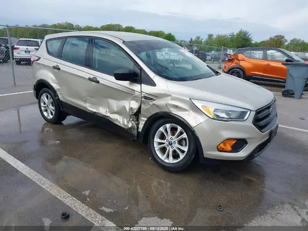 1FMCU0F73HUC49687 2017 FORD ESCAPE - Image 1