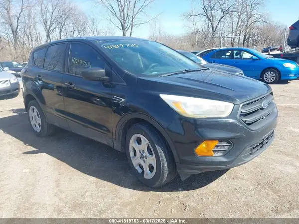 1FMCU0F73HUC75951 2017 FORD ESCAPE - Image 1