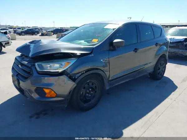 1FMCU0F73HUD19592 2017 FORD ESCAPE - Image 2
