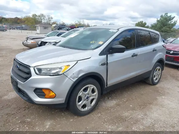 1FMCU0F73HUE13584 2017 FORD ESCAPE - Image 2