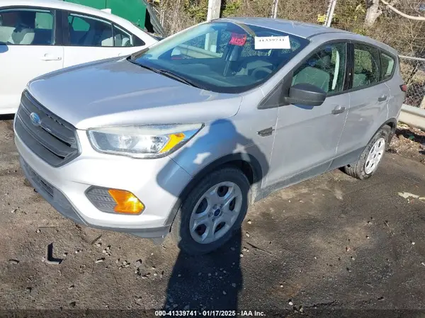 1FMCU0F73HUE64082 2017 FORD ESCAPE - Image 2
