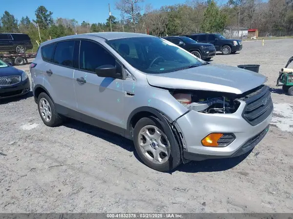 1FMCU0F73HUE84607 2017 FORD ESCAPE - Image 1