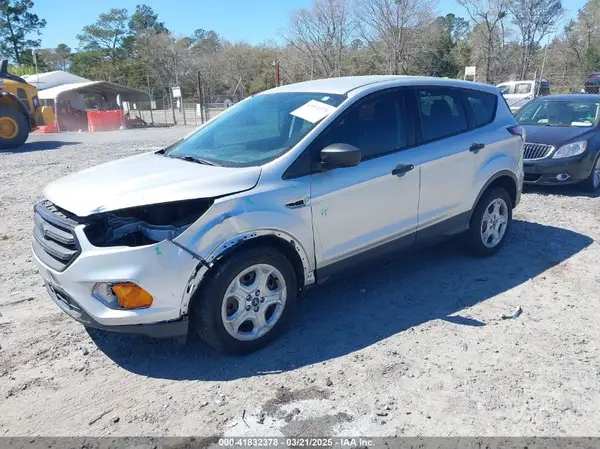 1FMCU0F73HUE84607 2017 FORD ESCAPE - Image 2
