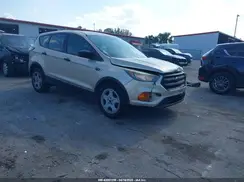 1FMCU0F73JUA27916 2018 FORD ESCAPE