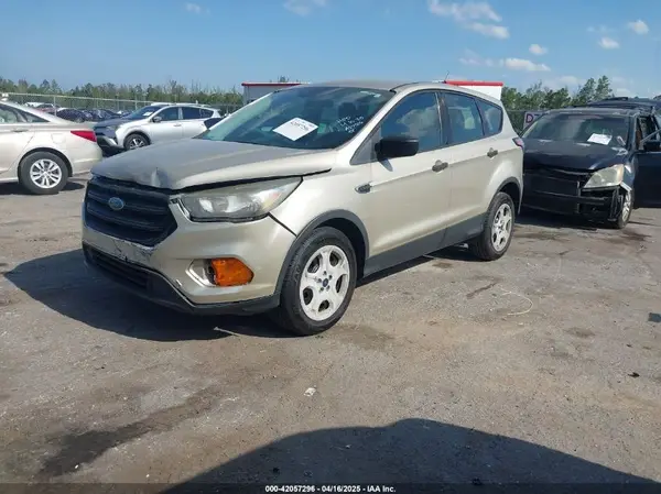 1FMCU0F73JUA27916 2018 FORD ESCAPE - Image 2