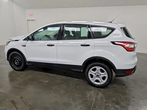 1FMCU0F73JUA56834 2018 FORD ESCAPE - Image 2