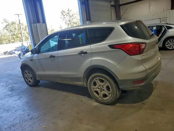 1FMCU0F73KUB66834 2019 FORD ESCAPE - Image 2