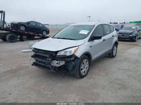 1FMCU0F74GUA00684 2016 FORD ESCAPE - Image 2
