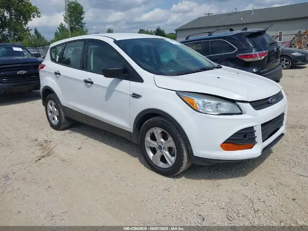 1FMCU0F74GUC39183 2016 FORD ESCAPE - Image 1
