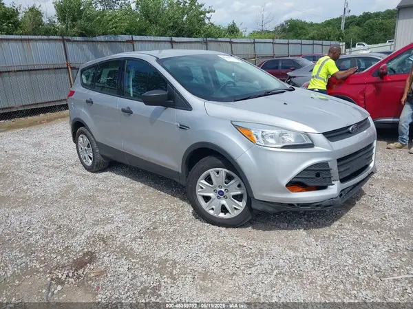 1FMCU0F74GUC76721 2016 FORD ESCAPE - Image 1