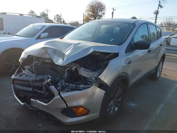 1FMCU0F74HUA19513 2017 FORD ESCAPE - Image 2