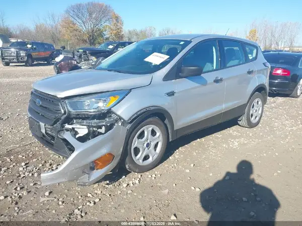 1FMCU0F74HUB65264 2017 FORD ESCAPE - Image 2
