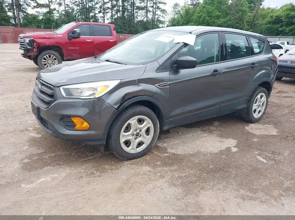 1FMCU0F74HUC00806 2017 FORD ESCAPE - Image 2